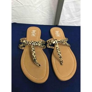 Hey Girl Leopard Print Studded Flip Flop Sandals Women Size 9